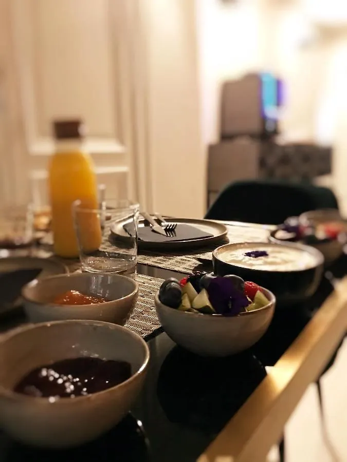 B In Antwerp Bed & Breakfast 2*,