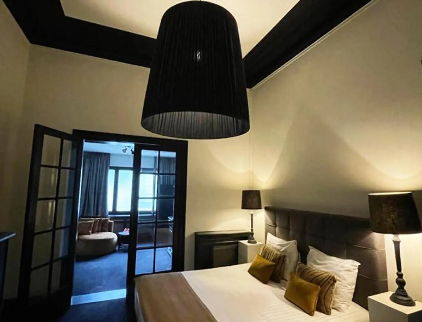 B In Antwerp Bed & Breakfast