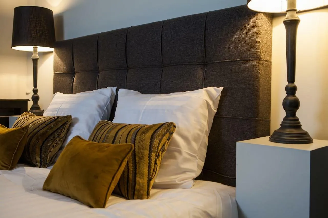 B In Antwerp Bed & Breakfast 2*,  Belgium