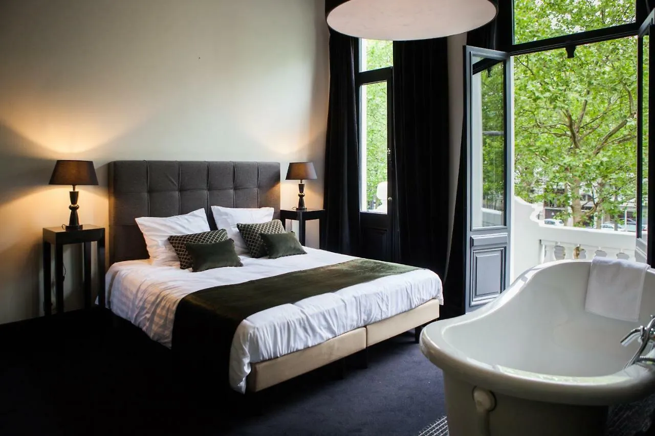 B In Antwerp Bed & Breakfast
