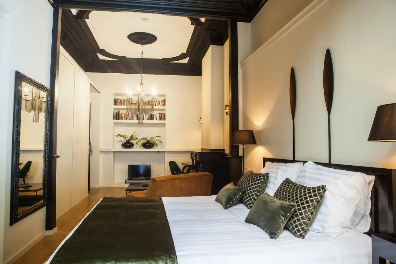 B In Antwerp Bed & Breakfast
