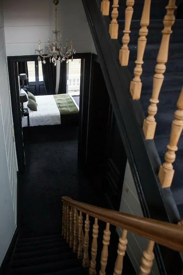 B In Antwerp Bed & Breakfast