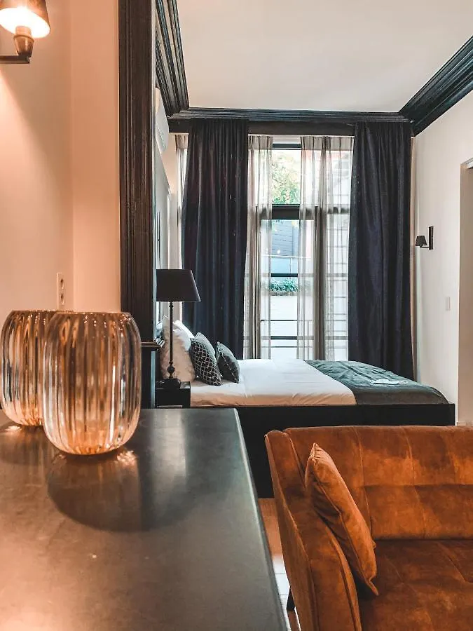 B In Antwerp Bed & Breakfast